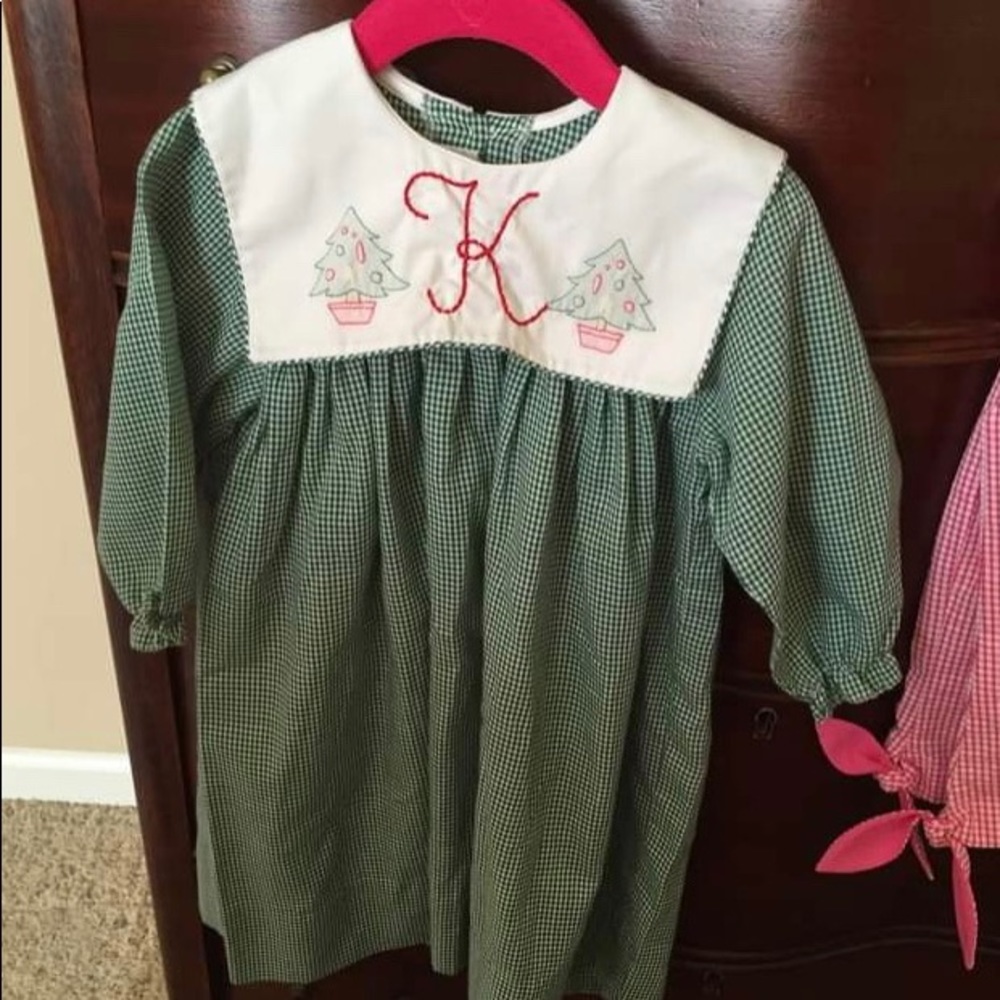 Auraluz 2t Christmas tree dress with “K”